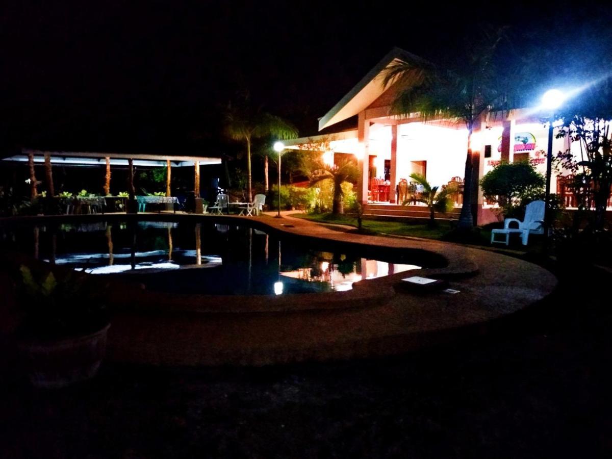 Adayo Cove Resort Siquijor Exterior photo