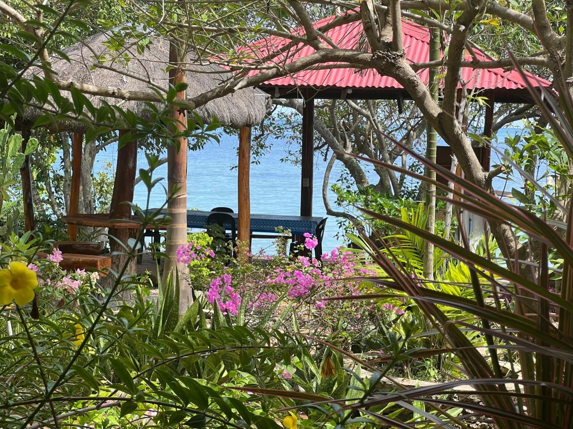Adayo Cove Resort Siquijor Exterior photo