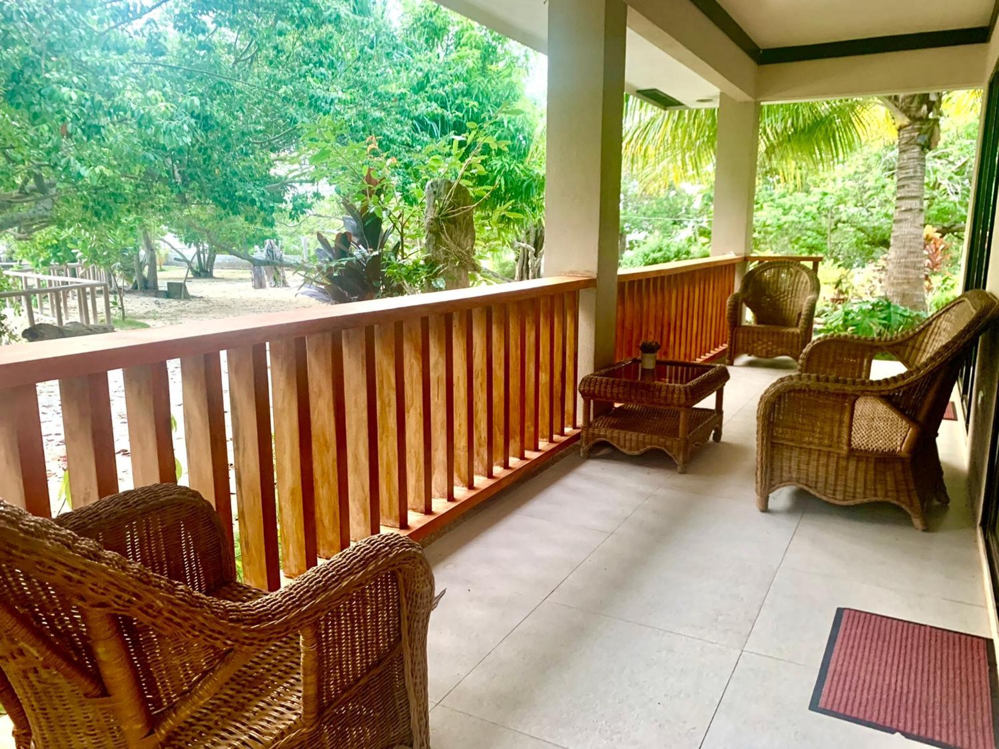 Adayo Cove Resort Siquijor Exterior photo